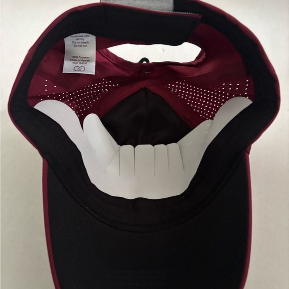 New! Calia Golf Performance Ponytail Cap Hat Wine Berry One Size - Picture 8 of 9